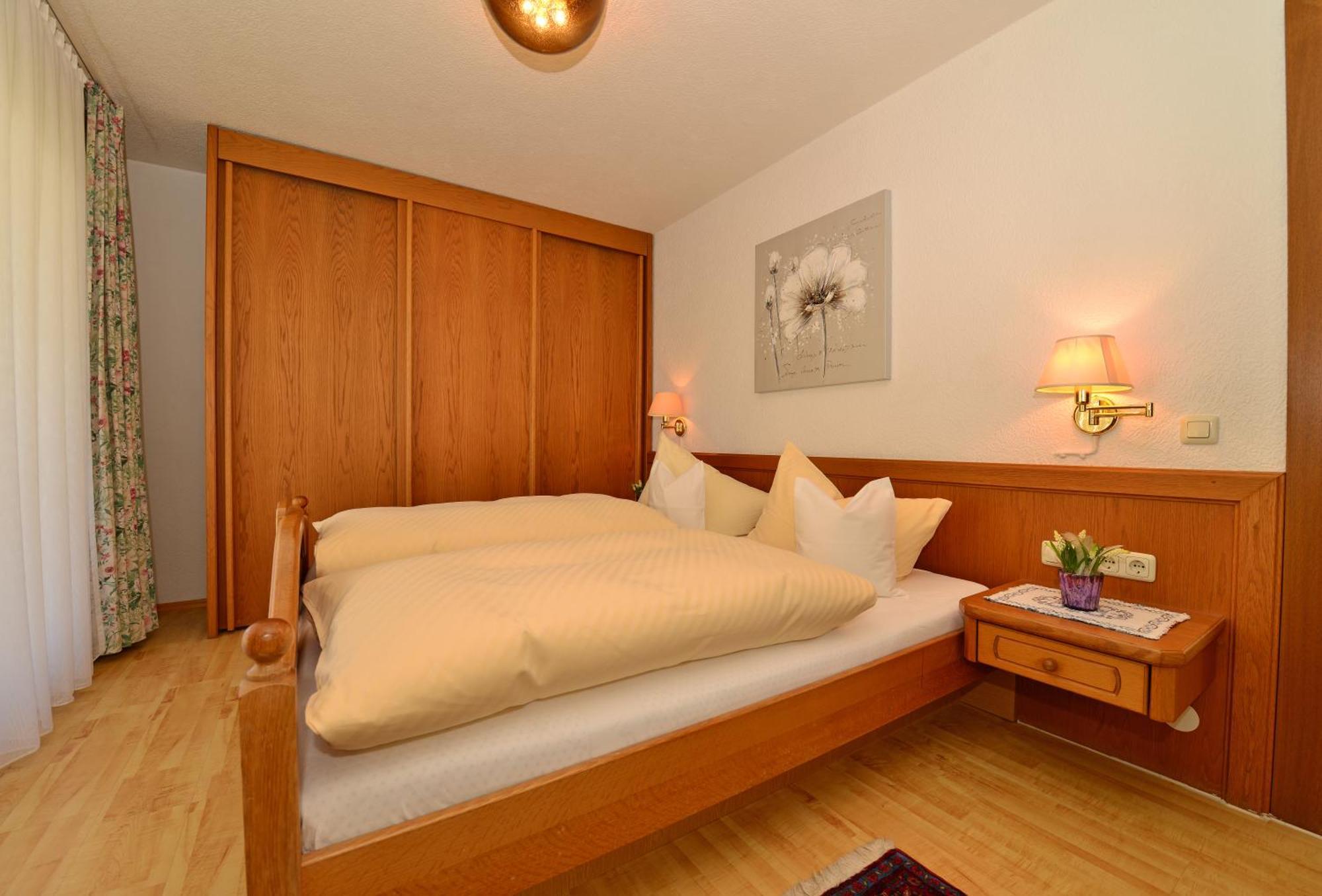 Woerz, Sigismundstrasse 6 *
